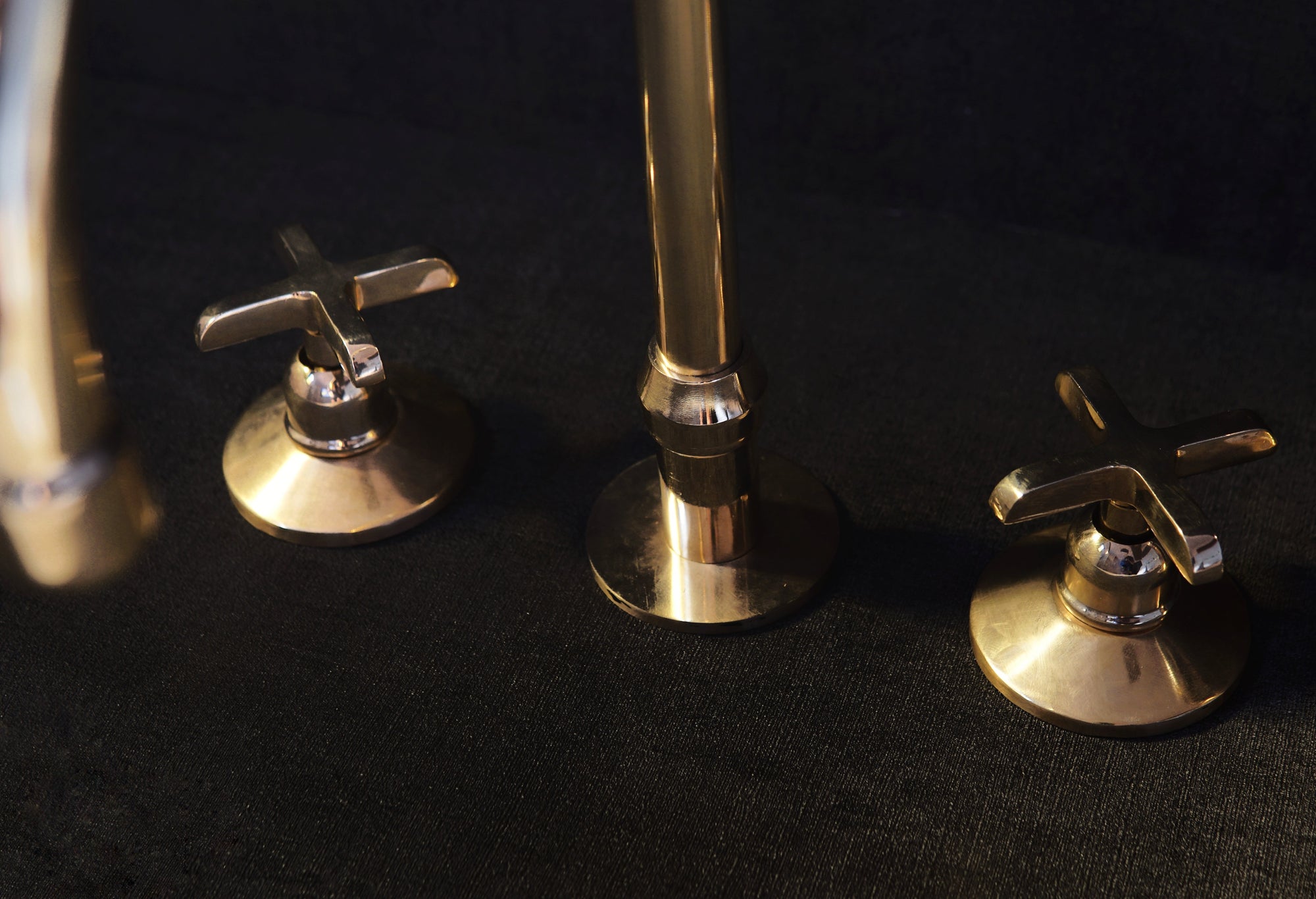 Unlacquered Brass Deck Mounted 3 Holes Faucet, Brass widespread Faucet for Bathroom and Kitchen