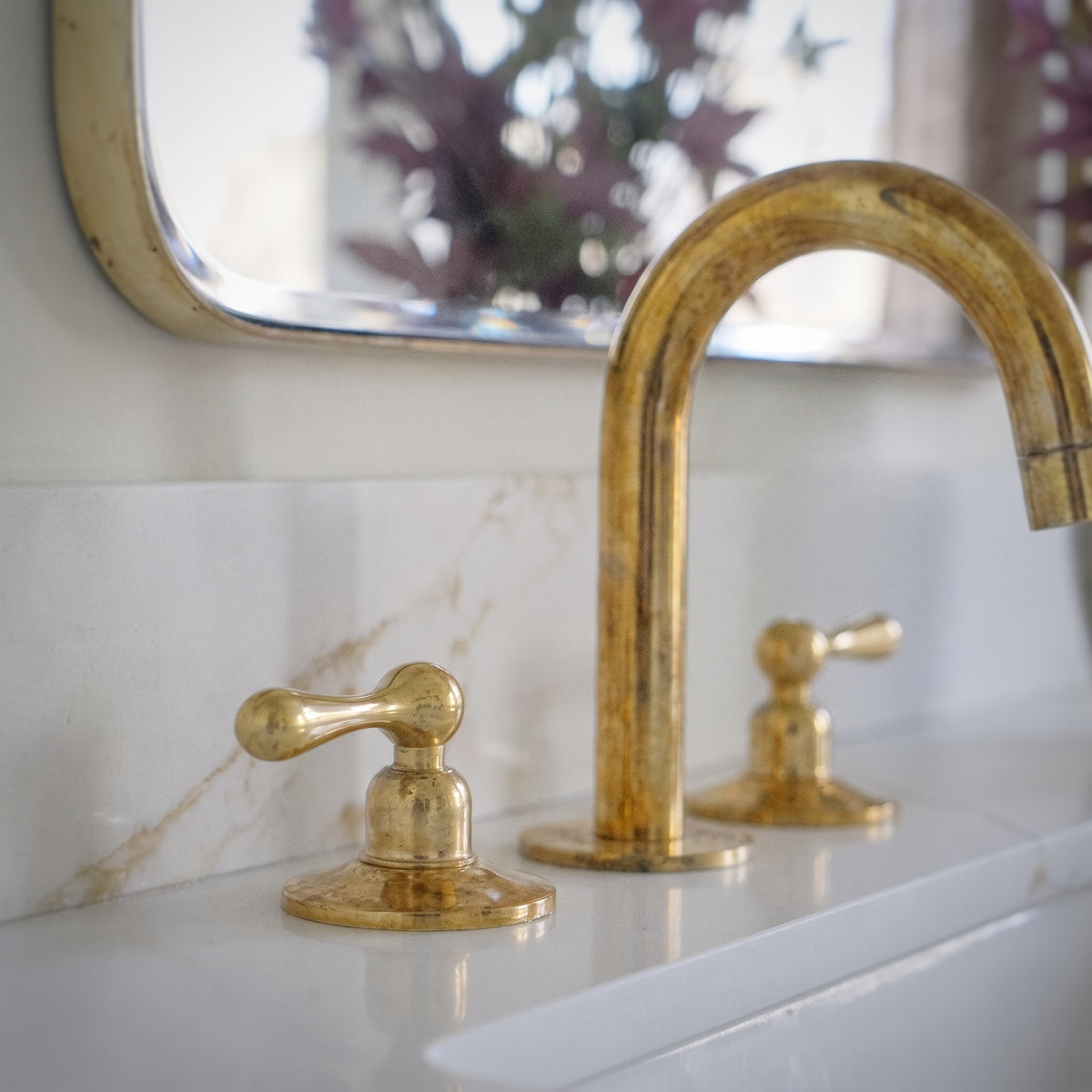 Unlacquered Solid Brass Bathroom Faucet - Brass Classic Vanity faucet